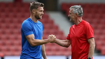 Gareth Ainsworth Reunites with Former Wycombe Wanderers Midfielder Nick Freeman