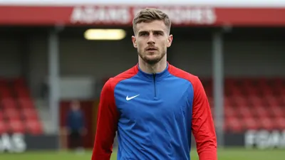 Dundee have signed 23-year-old striker Bradley Fink from Wycombe Wanderers on a season-long loan, completing the move on...