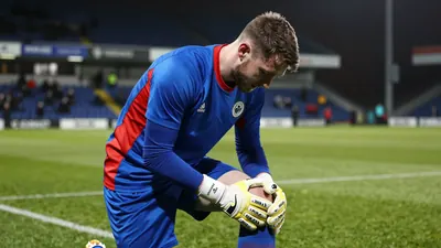 Wycombe Wanderers goalkeeper suffers ACL injury ahead of new season